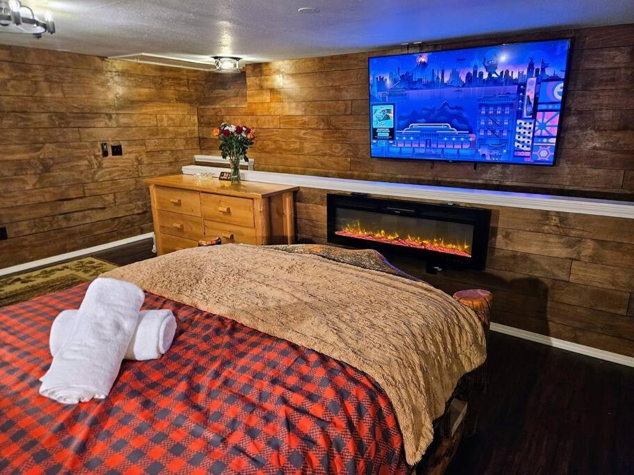 Private Cabin- Breakfast - Double Tub - 75In Tv - Sup - Washer Dryer - Bbq West Point Екстер'єр фото